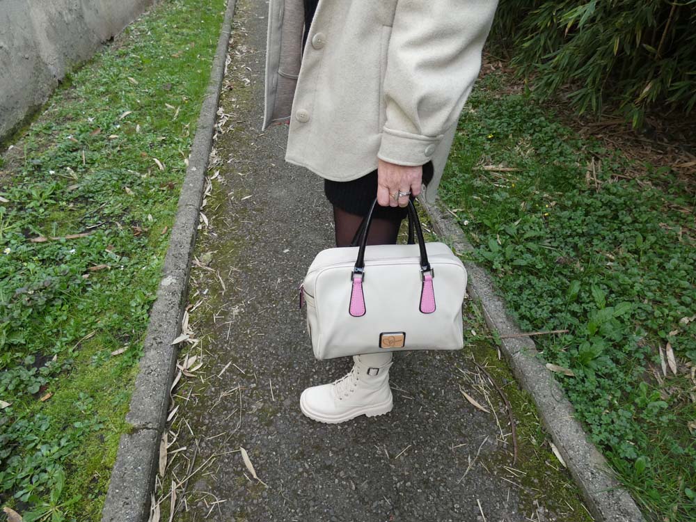 boots mili beiges 3 Pantalon rose poudre et bonnet rose