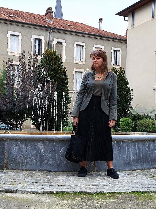 Jupe plissée longue veste kaki