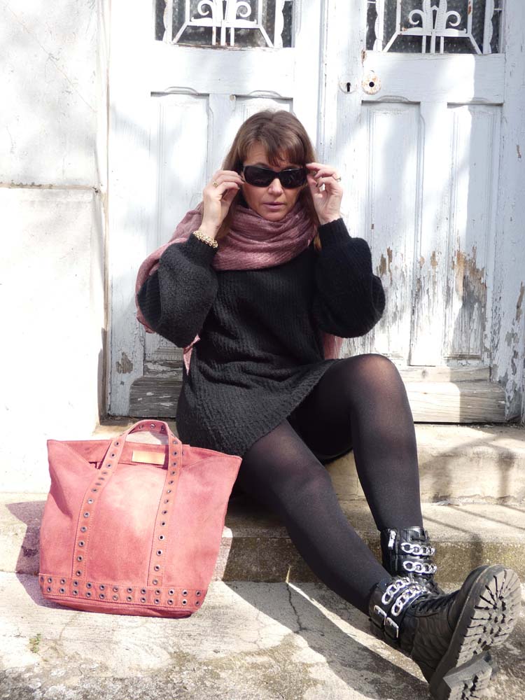 Total look noir Vanessa Bruno vieux rose