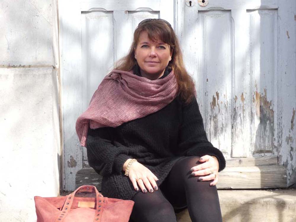 Total look noir Vanessa Bruno vieux rose