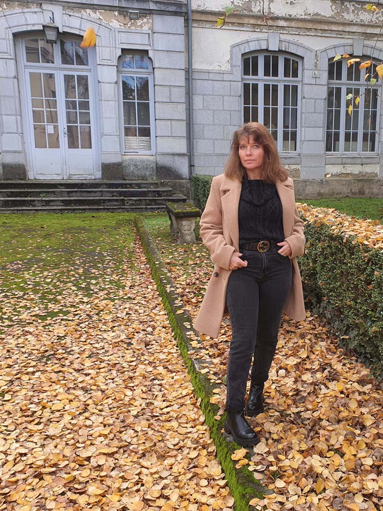 manteau camel4 Ensemble bonnet écharpe ecru avec total look noir